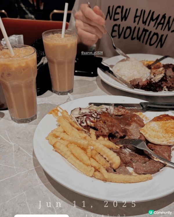 金鳳餐廳位於荔枝角D2 Place，主打港式茶記風味，招牌菜...