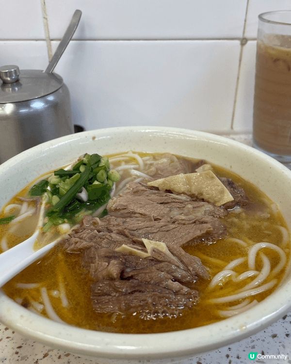 今次要介紹一間唔太出名嘅香港粉麵小店。佢嘅分店實在唔多，而呢...