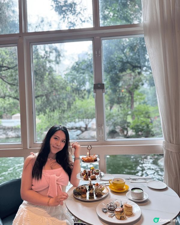 最近朋友同我喺香港公園食咗個生日下午茶慶祝生日.環境真係好靚...