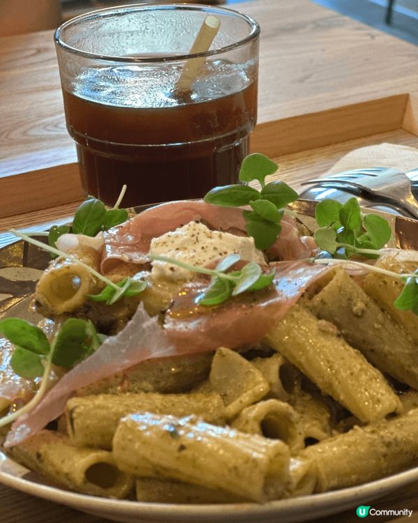 日日Café位於新蒲崗，是一間充滿溫馨氛圍的小店。這次我品嚐...