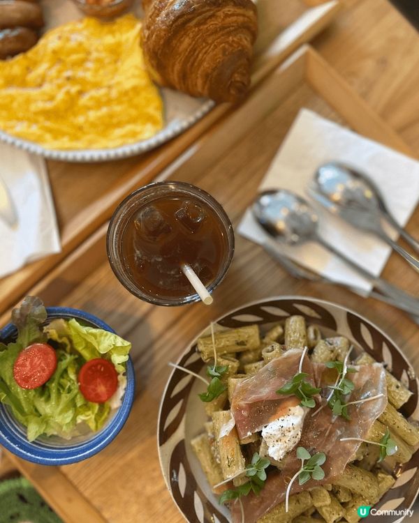 日日Café位於新蒲崗，是一間充滿溫馨氛圍的小店。這次我品嚐...