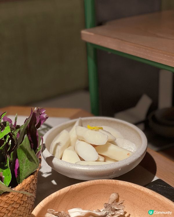 三出山火鍋——貼心服務 + 神仙級搭配，太懂吃貨了！ 🔥