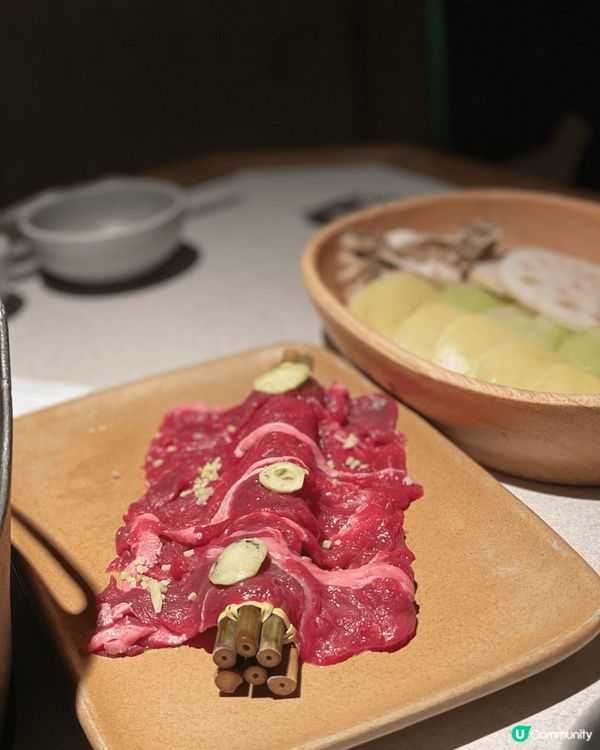 三出山火鍋——貼心服務 + 神仙級搭配，太懂吃貨了！ 🔥