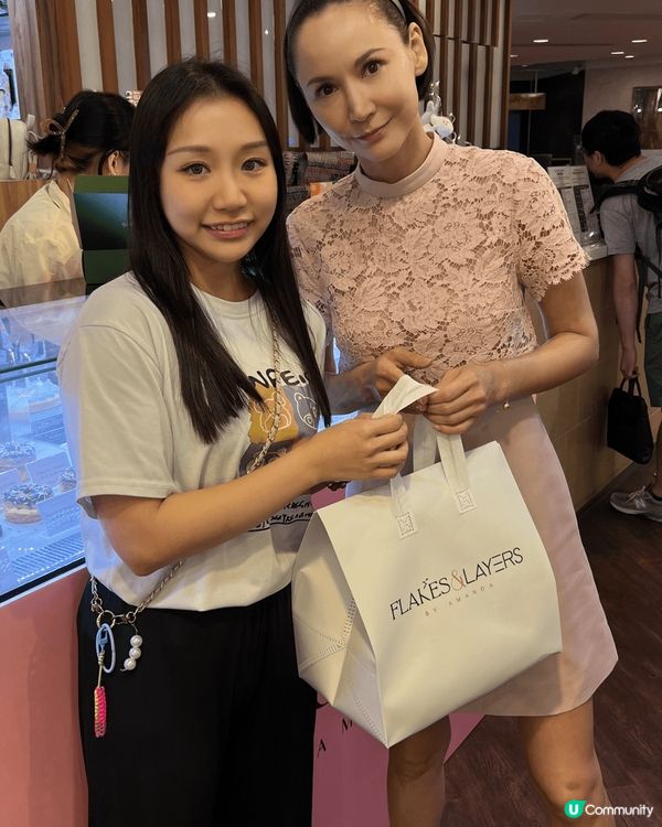 去探店食美食，偶遇到Amanda s 超開心