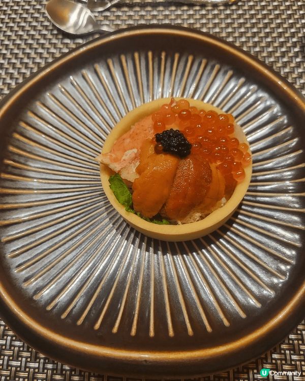 超好味，鵝肝多士，黃花魚，海膽魚子他他，一試難忘。