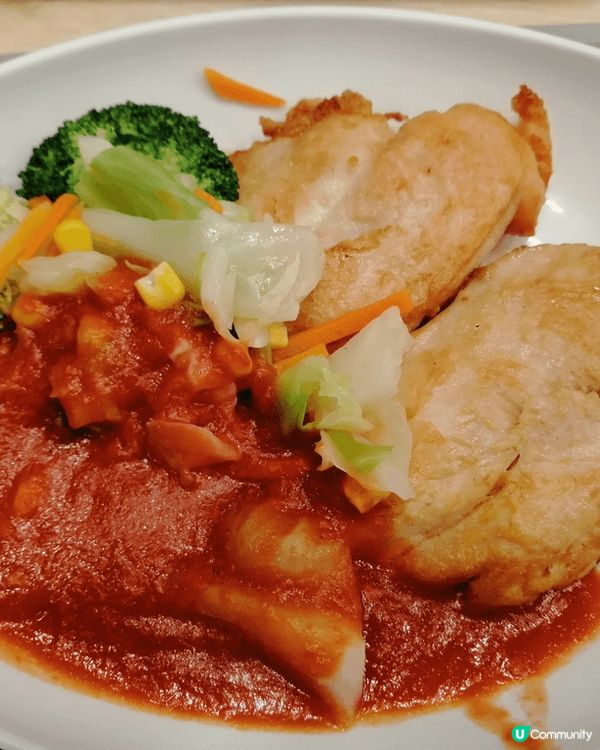 呢排學人減肥，周圍搵一啲食譜同餐廳既午餐，可以有豐富蛋白質同...