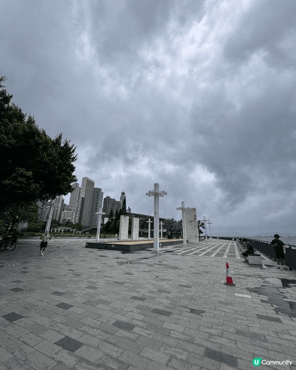 Hopping around island west Sen...