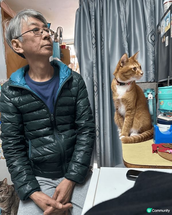 爸爸好老行動吾係太好.但係佢每日早上都會飲一杯醒神咖啡