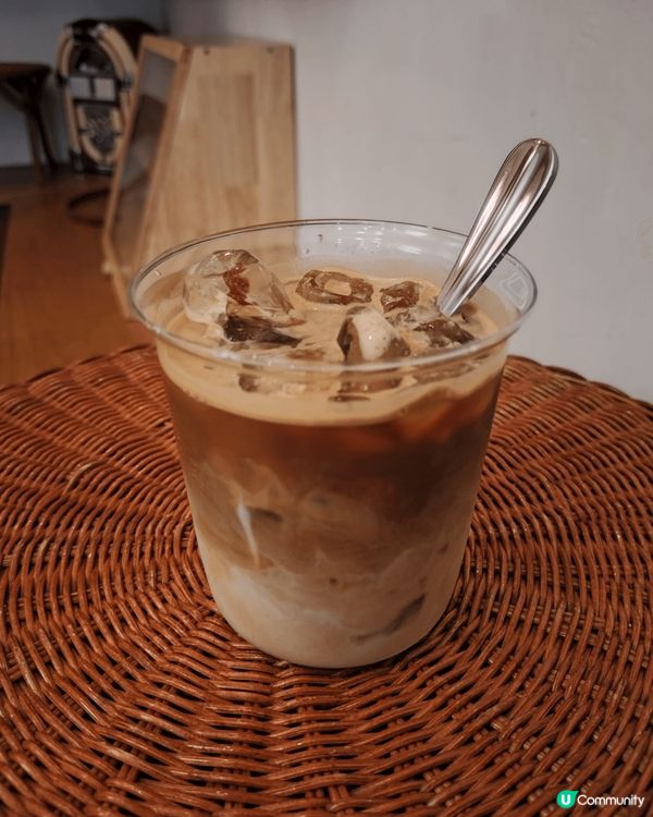 Threads爆紅🔥黑膠唱片咖啡小店☕