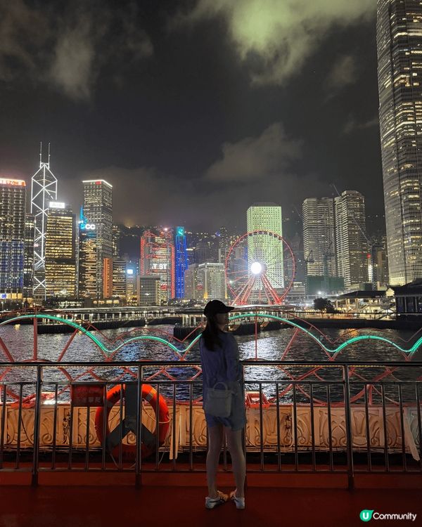 最近帶左屋企人去〔洋紫荊維港遊〕，上船睇香港夜景🌃+食自助晚...