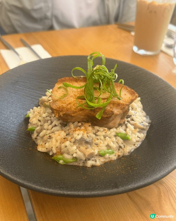 位於荃灣HIKARI cafe, lunch menu 常常...