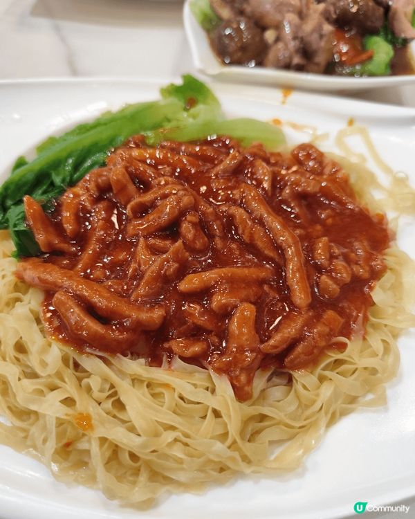 香港地道美食!!燒鵝脾。真係好邪惡!