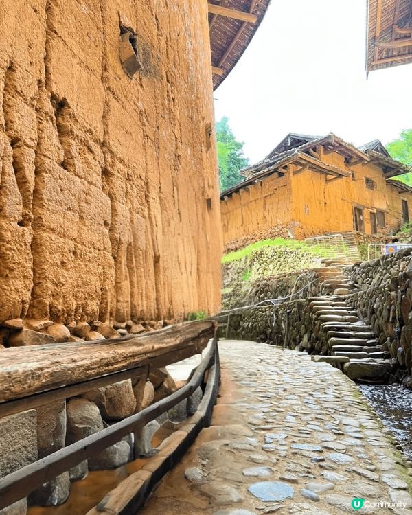 福建客家土樓或者叫做客家圍樓, 建築係好特色, 去福建基本上...