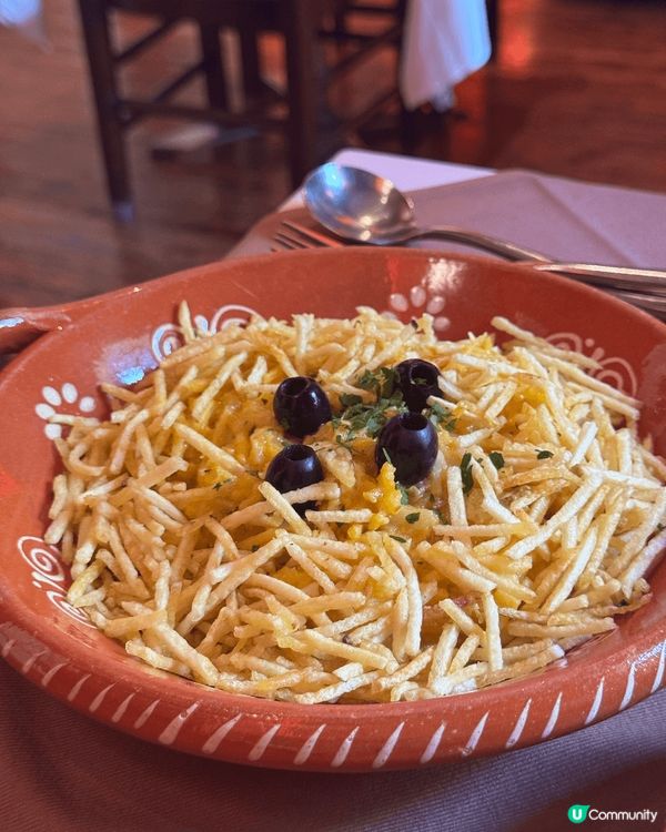 最近去澳門試咗呢一間好出名嘅葡國菜餐廳，婆仔屋1601係澳門...