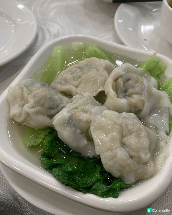 以香港傳統茶樓的美味點心做早餐，也是不錯選擇。可以繼續留港消...