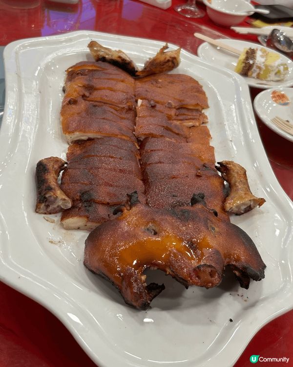 家人壽宴晚飯，主角乳豬，最正都係上湯龍蝦🦞伊麵，其他正常發揮...