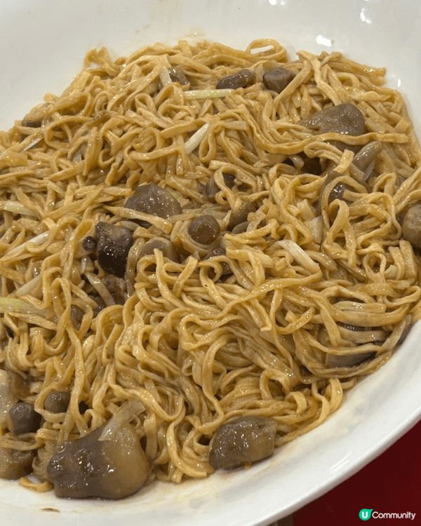 家人壽宴晚飯，主角乳豬，最正都係上湯龍蝦🦞伊麵，其他正常發揮...