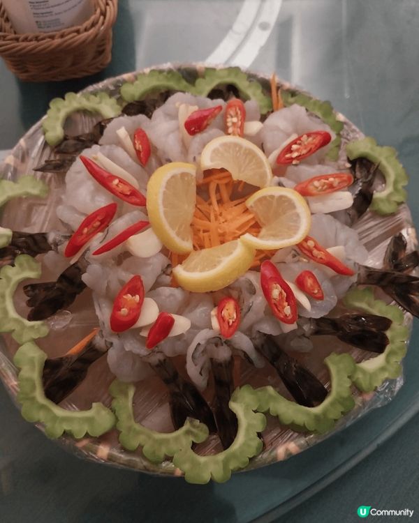 這間泰菜讓人感覺很親切，價錢和食物質素也不錯，尤其老闆娘非常...