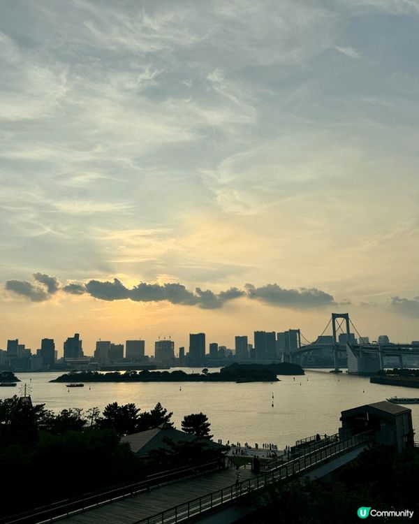 東京台場有好靚的自助餐，配上美景真係一流！