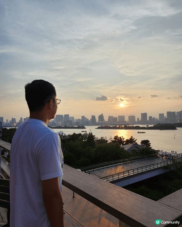 東京台場有好靚的自助餐，配上美景真係一流！