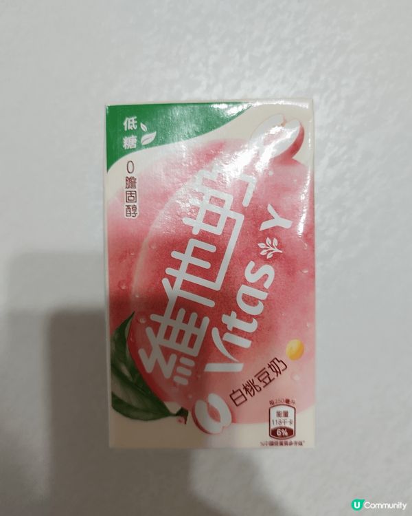 蜜桃豆奶係低糖，而且好香的桃味，配埋新出的紫菜薯圈，係最正的...