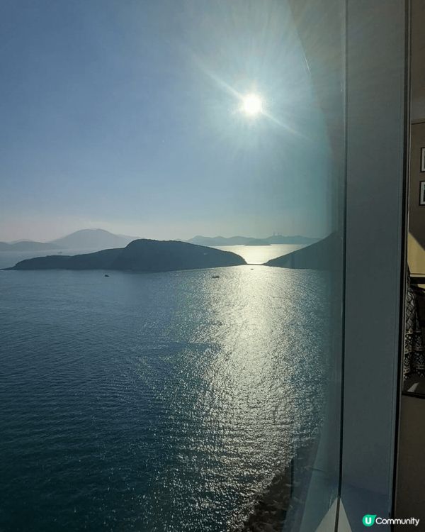 芬蘭北極光係我睇過最靚同最特別,澳洲嘅海景同日落真係好靚，值...