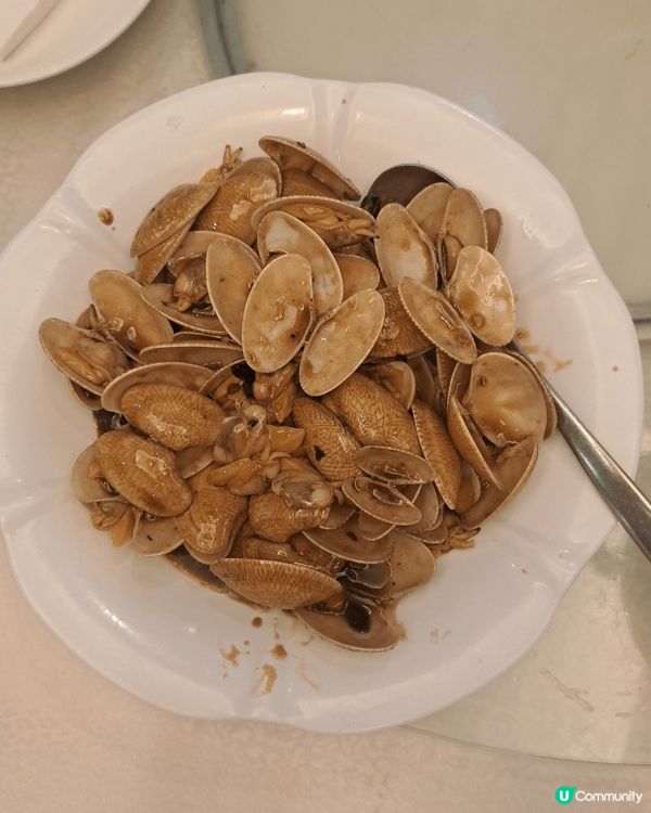 屯門三聖邨食海鮮晚飯，自來海鮮加工6人埋單差不多要$4000...