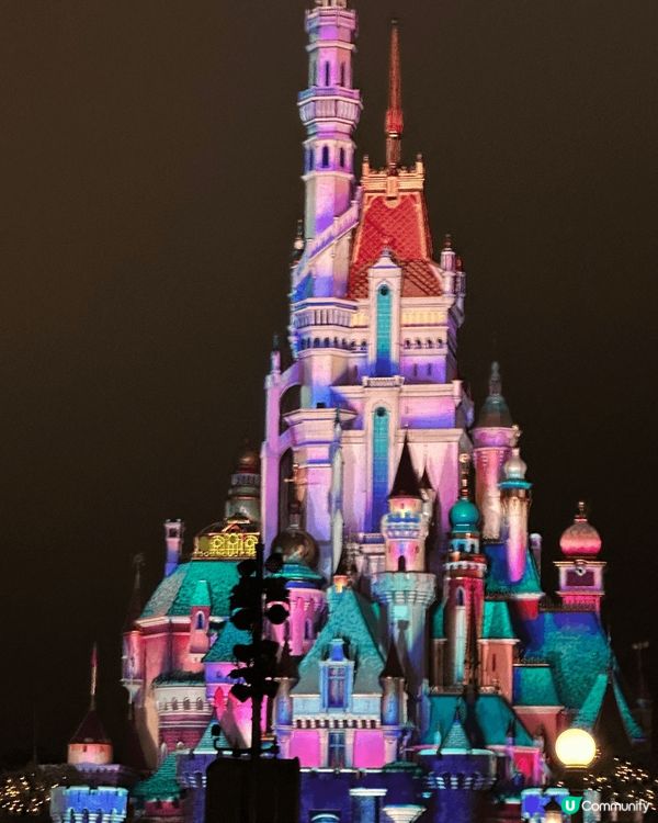 其實香港真係好靚，有能力就要多留港消費，盡量幫助各行各業