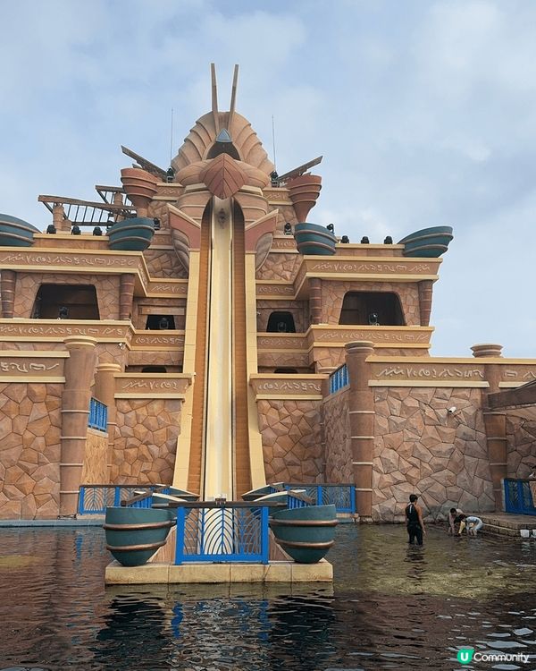 三亞海棠灣的海邊風景和三亞海棠灣亞特蘭蒂斯水世界的照片