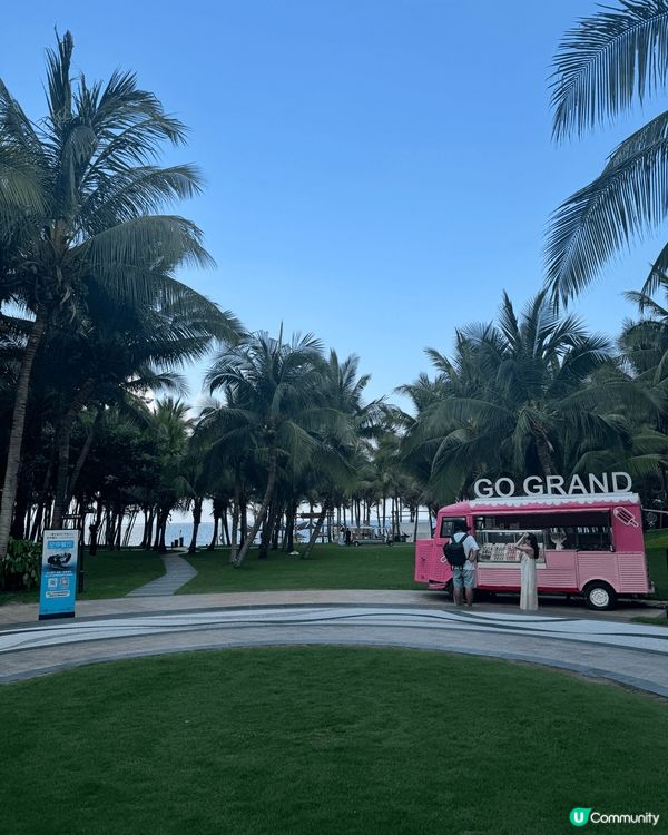 三亞海棠灣的海邊風景和三亞海棠灣亞特蘭蒂斯水世界的照片