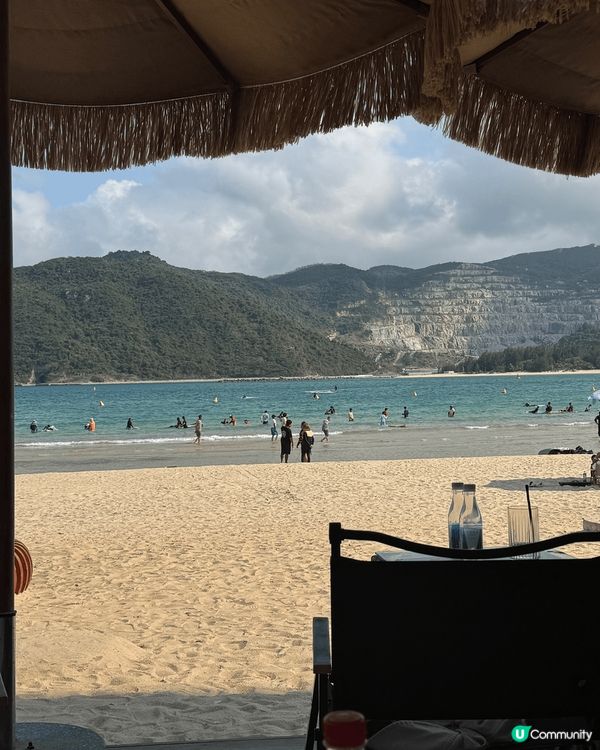 三亞沙灘的海邊很美麗 我好鍾意玩水
