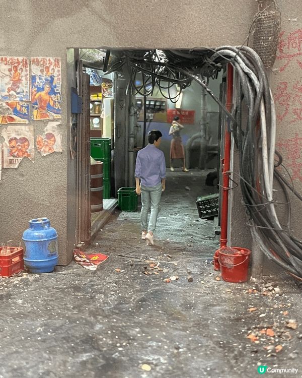 位於山頂凌霄閣嘅細看香港微型藝術展，展出至23/6就完啦，把...