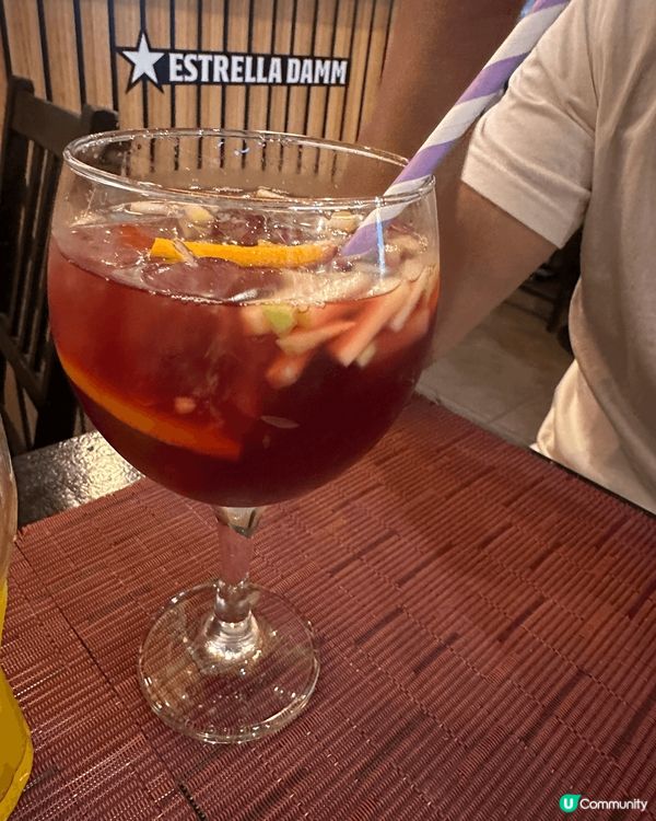 Spain must go site seeing , en...