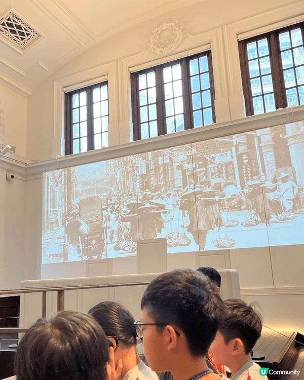 香港歷史建築物「大館」是香港早期的建築包括有警署，監獄和法庭...