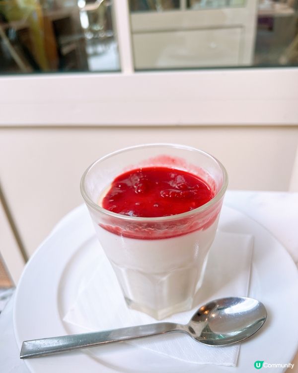 鰂魚涌手工麵！蕃茄鮮蝦墨魚麵+牛頰寬麵拉絲超邪惡🤤