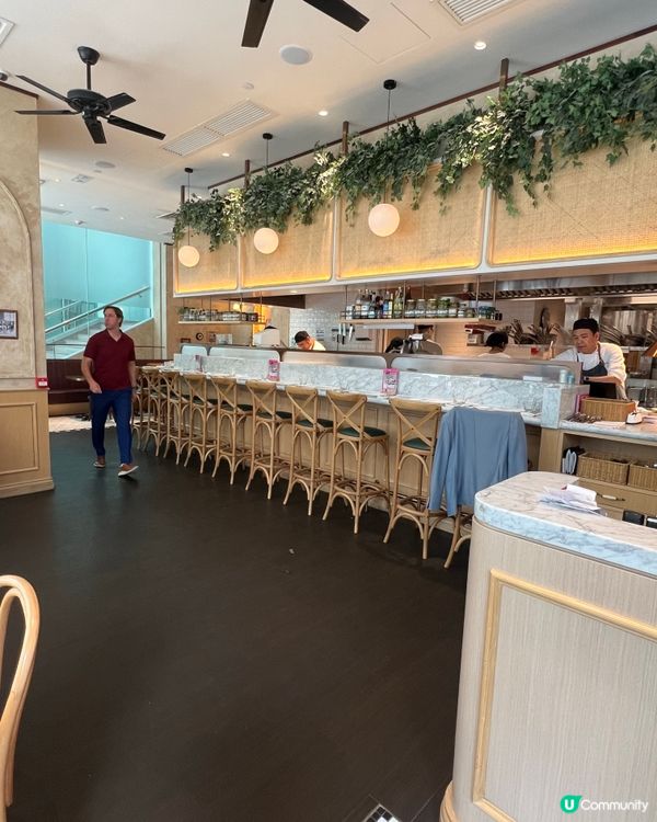 鰂魚涌手工麵！蕃茄鮮蝦墨魚麵+牛頰寬麵拉絲超邪惡🤤