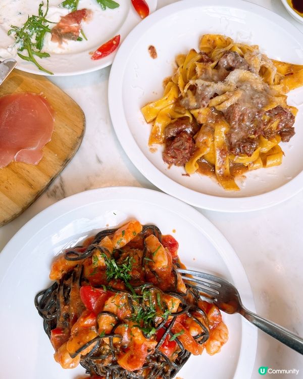 鰂魚涌手工麵！蕃茄鮮蝦墨魚麵+牛頰寬麵拉絲超邪惡🤤