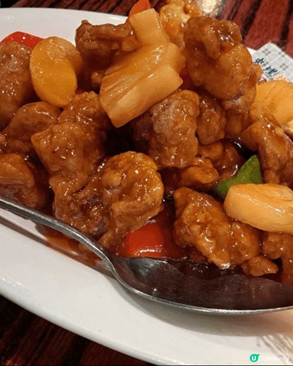 這個老牌港式大牌檔有著打卡裝修及招牌美食而且價錢也是公道