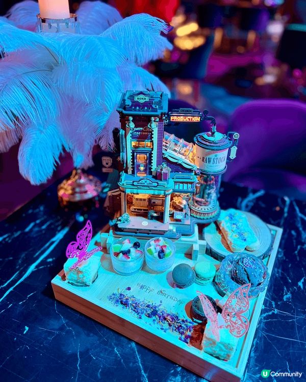 位於銅鑼灣❣︎十八夢❣︎係一間有主題表演嘅新派fusion菜...