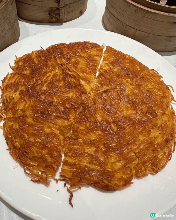 係金鐘食lunch ，其實選擇不多。今次同幾個同事去力寶中心...