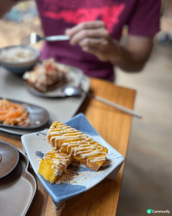 蟲二，舒適又好味嘅文青咖啡店，我好鍾意佢杯短笛咖啡，勁好飲，...
