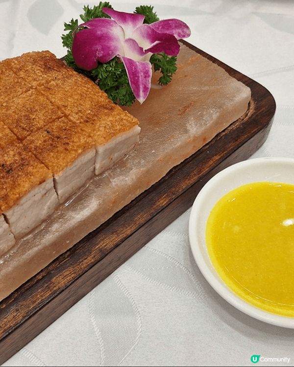 我最鍾意星期六去飲茶，搭埋朋友，一早就去排隊。點心一籠一籠上...