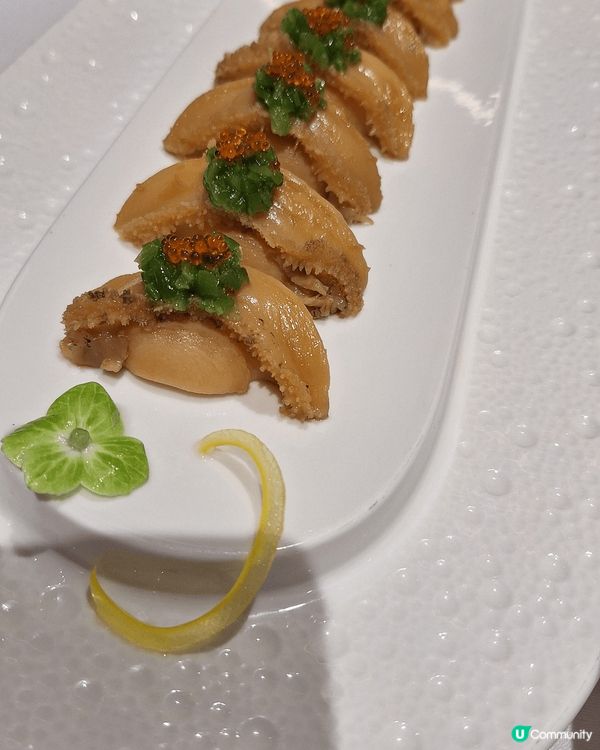 我最鍾意星期六去飲茶，搭埋朋友，一早就去排隊。點心一籠一籠上...