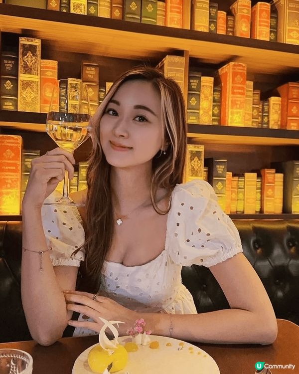 發現左一間係銅鑼灣超靚又有情調既餐廳呀😍