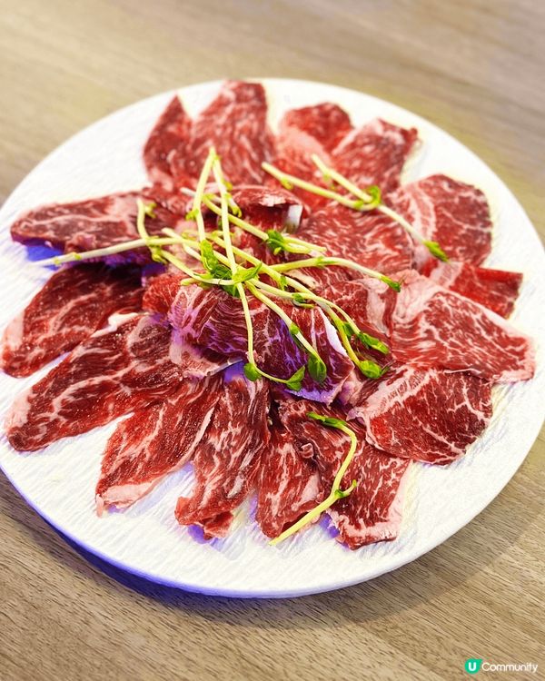 夏日炎炎用冬瓜做湯底就夠曬消暑清熱，再加瑤柱粒、冬菇及金華火...