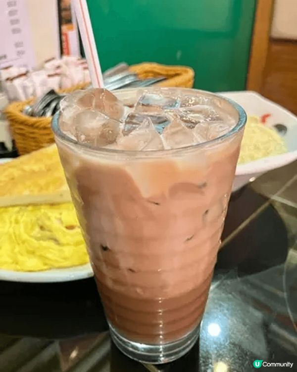 這次來到金翠餐廳十分有驚喜，內裏佈滿懷舊港式裝潢、員工態度非...