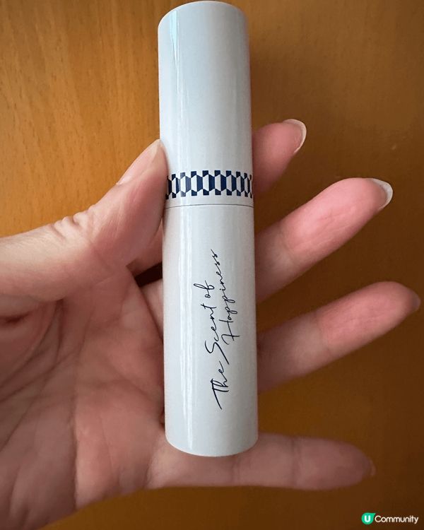 姐姐係泰國品牌嘅香水，佢哋要椰子油做base，所以香味會持久...