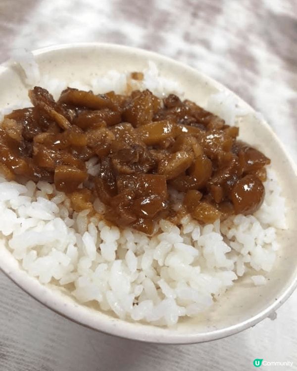 台北夜市多姿多彩，好多街頭小食，我試咗好多款台灣地道美食，絕...