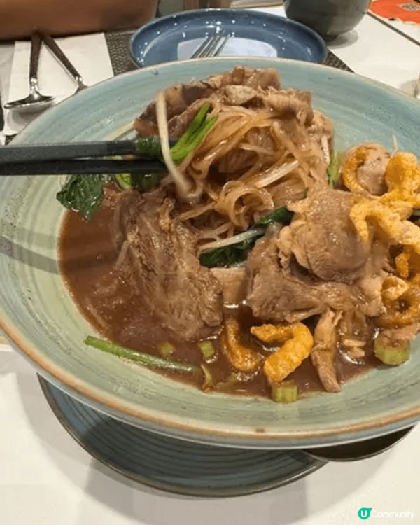 Apinara (Pacific Place)