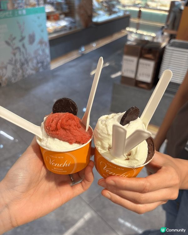 Venchi 既雪糕無令我失望，首先特濃朱古力味真係好足料好...